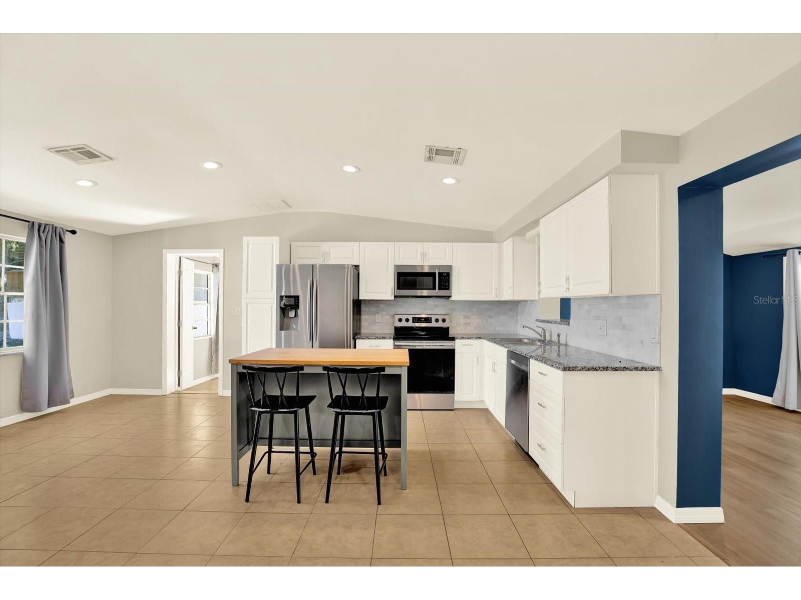 11404 N 52nd Street Tampa FL 33617 TB8469709 image9