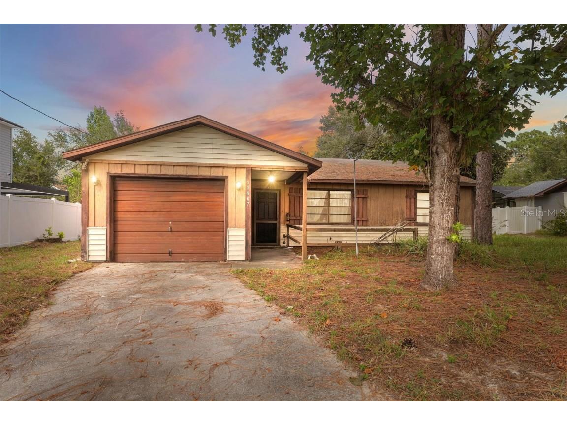 11407 Topaz Street Spring Hill FL 34608 W7879054 image1