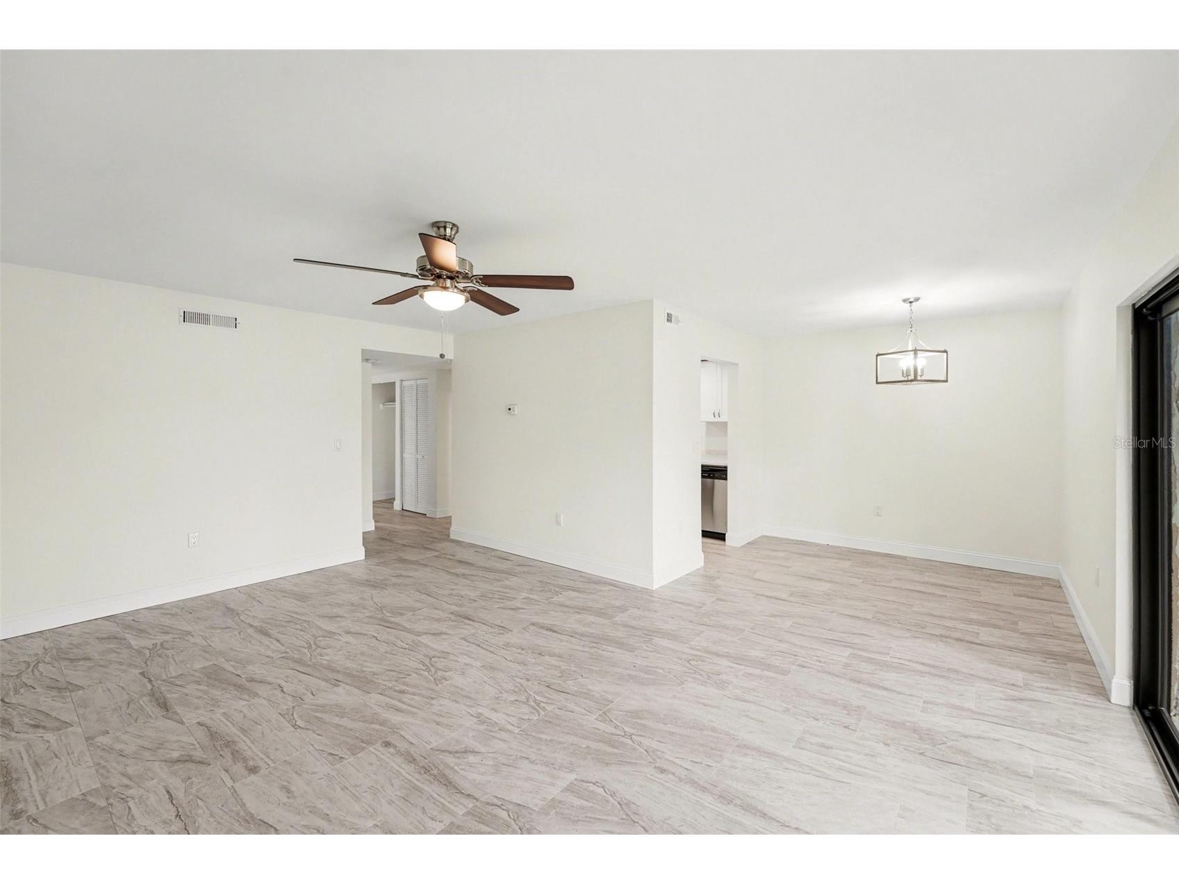 11409 8th Street N #1507 Saint Petersburg FL 33716 TB8526809 image6