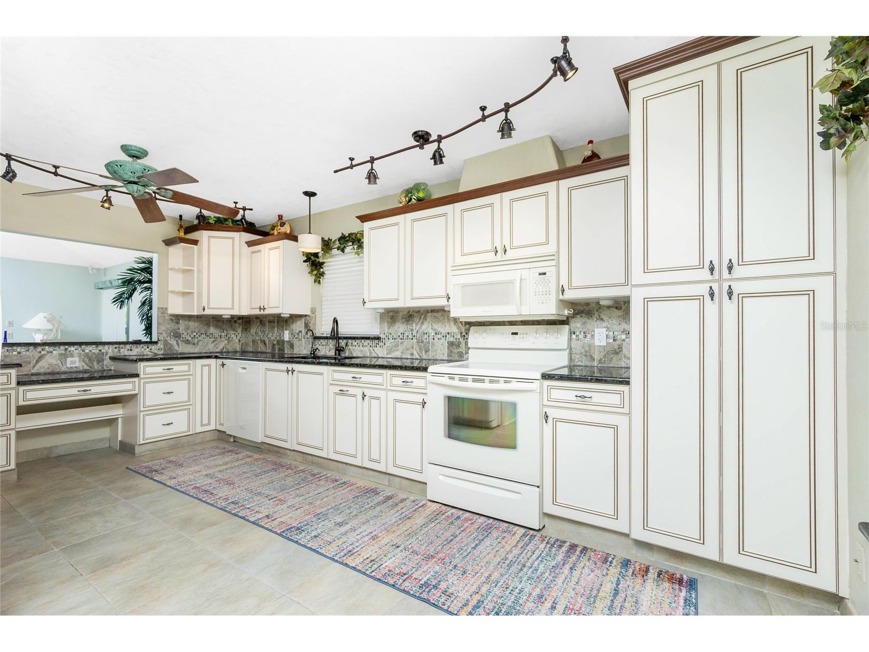 11409 SW Courtney Drive Lake Suzy FL 34269 C7522155 image10