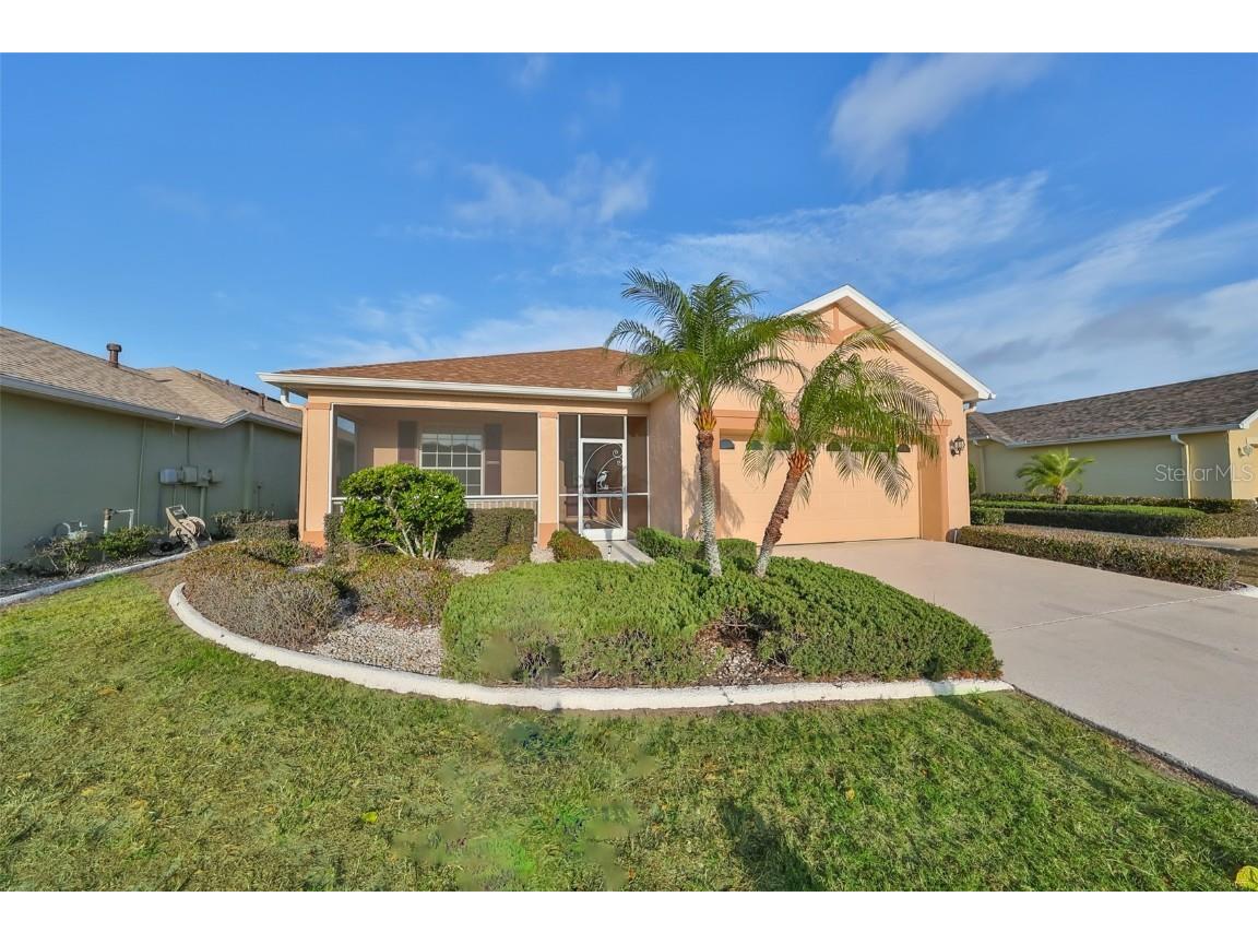 1141 Emerald Dunes Drive Sun City Center FL 33573 TB8330567 image1