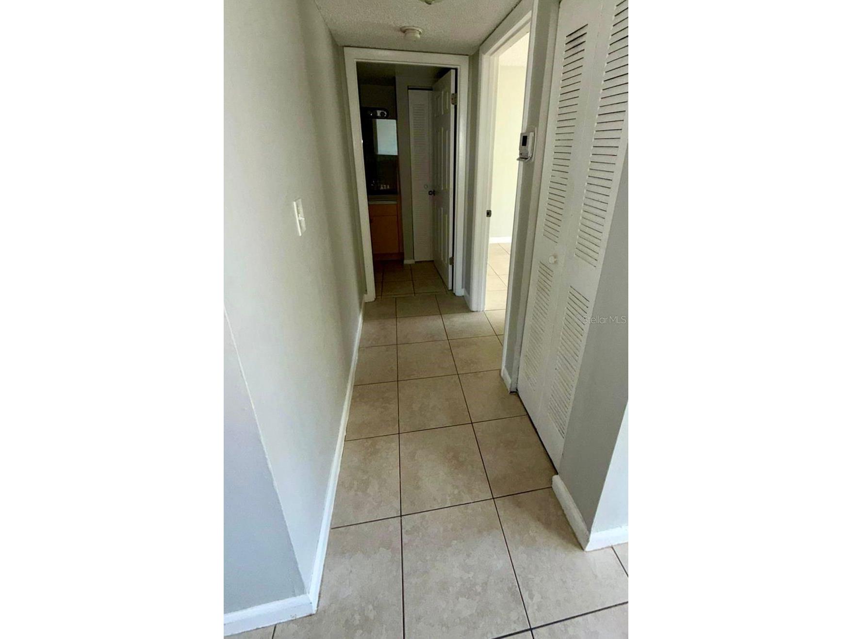 1141 Lake Victoria Drive #B West Palm Beach FL 33411 O6372875 image4