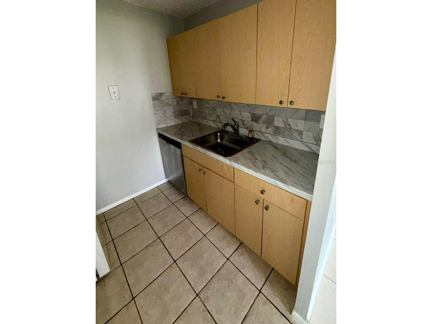 1141 Lake Victoria Drive #B West Palm Beach FL 33411 O6372875 image6