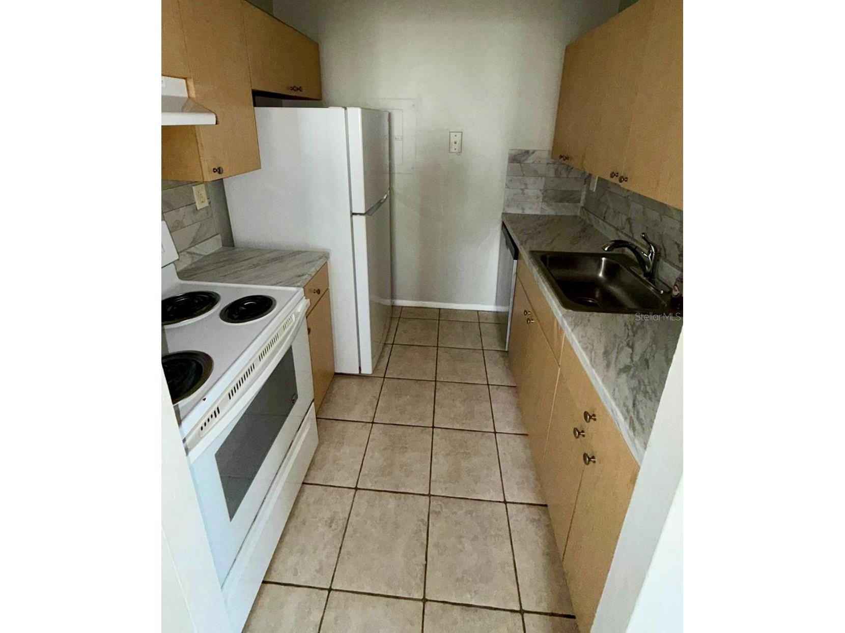 1141 Lake Victoria Drive #B West Palm Beach FL 33411 O6372875 image7