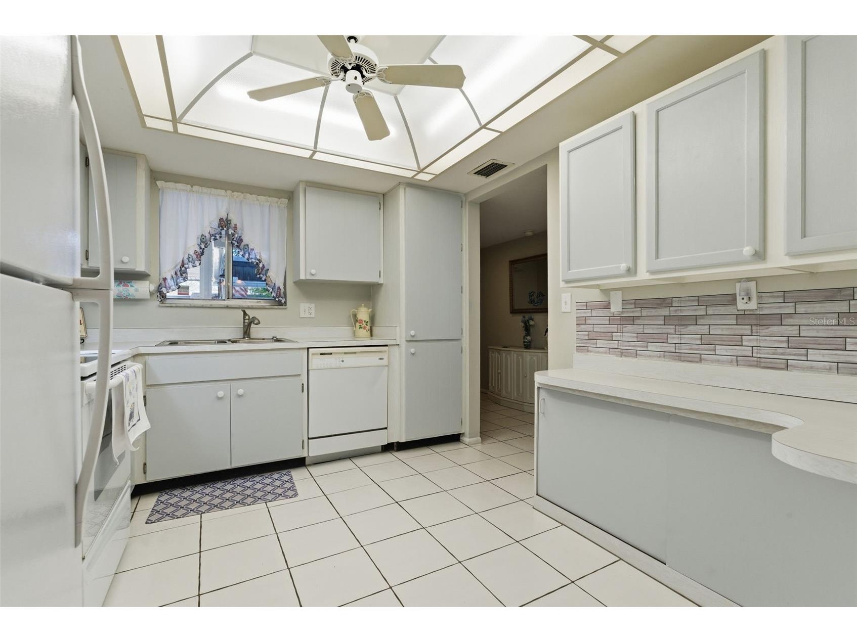 1141 Merle Way #14 Sarasota FL 34232 TB8470330 image4