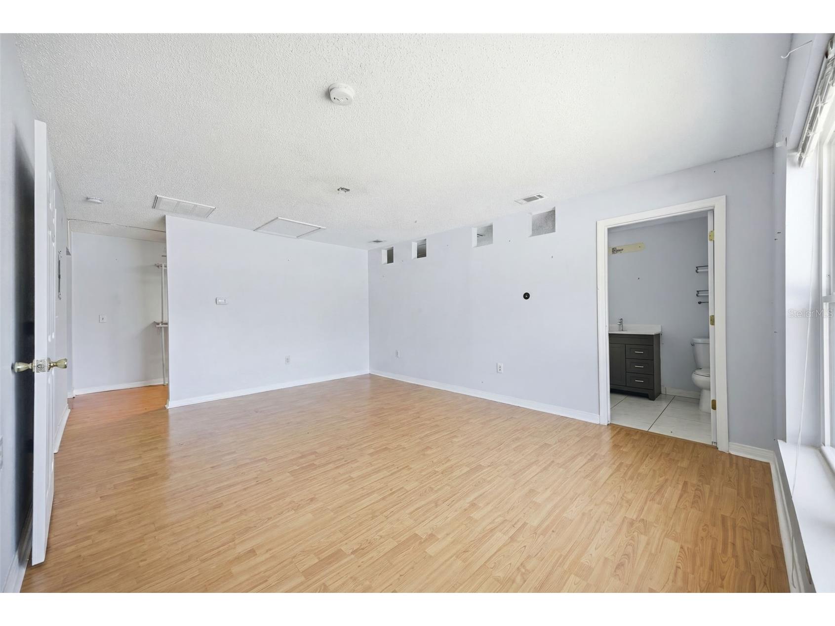 11410 Thomas Road Seffner FL 33584 TB8515632 image17