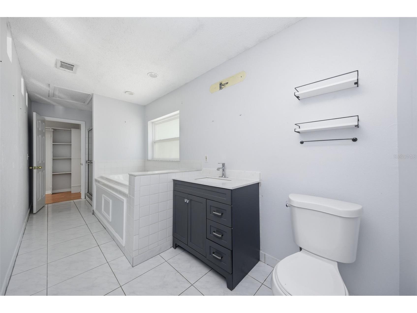 11410 Thomas Road Seffner FL 33584 TB8515632 image20