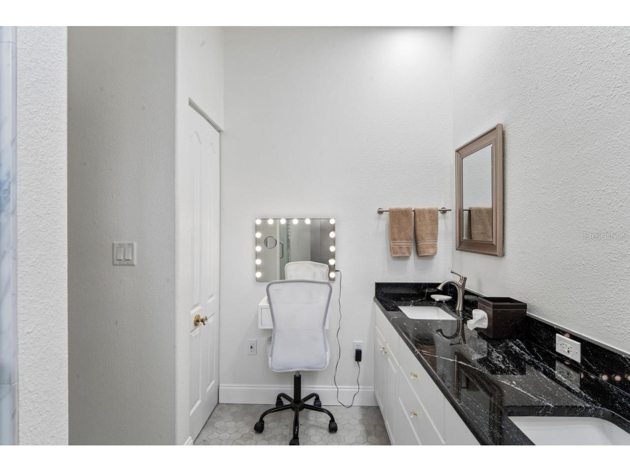 11413 Bloomington Court New Port Richey FL 34654 W7886573 image35