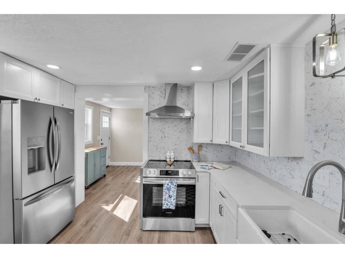 11416 Pine Forest Drive New Port Richey FL 34654 TB8343120 image10