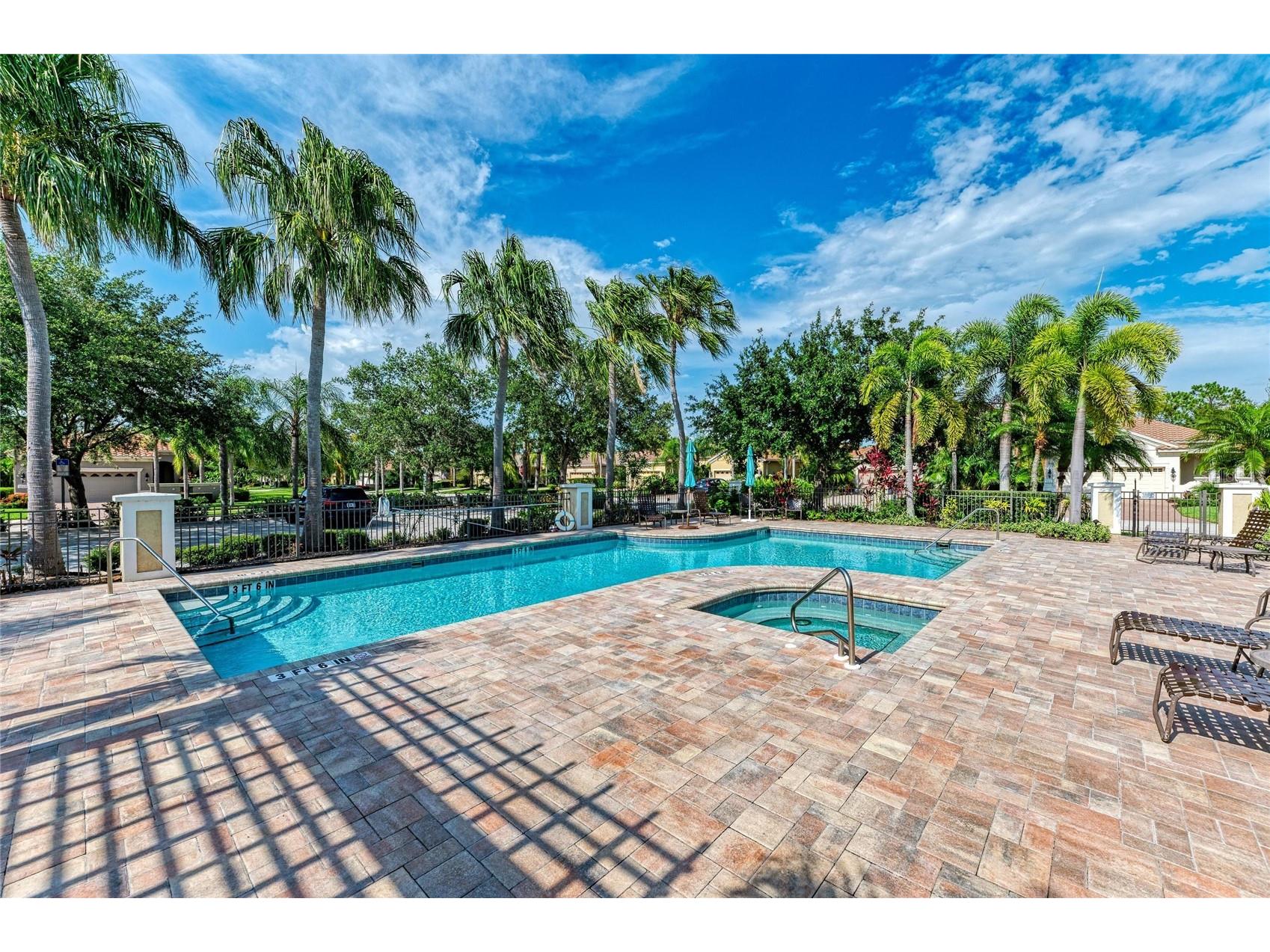 11417 Hawick Place Lakewood Ranch FL 34202 A4682958 image49