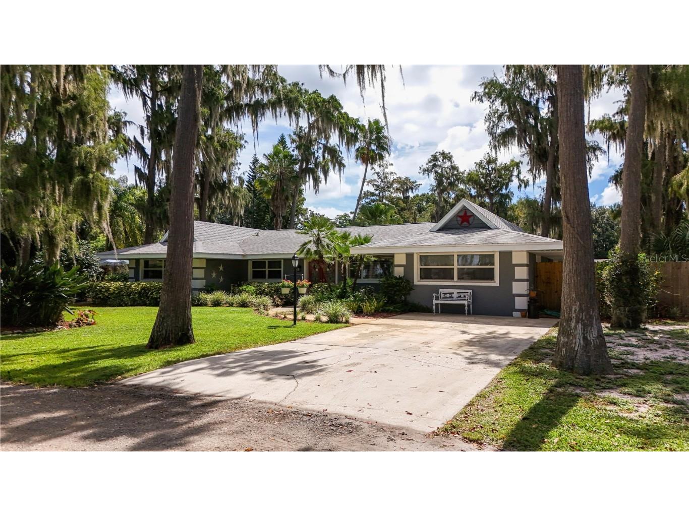 11418 Cypress Drive Clermont FL 34711 - MINNEHAHA - CLERMONT CHAIN G5102082 image1