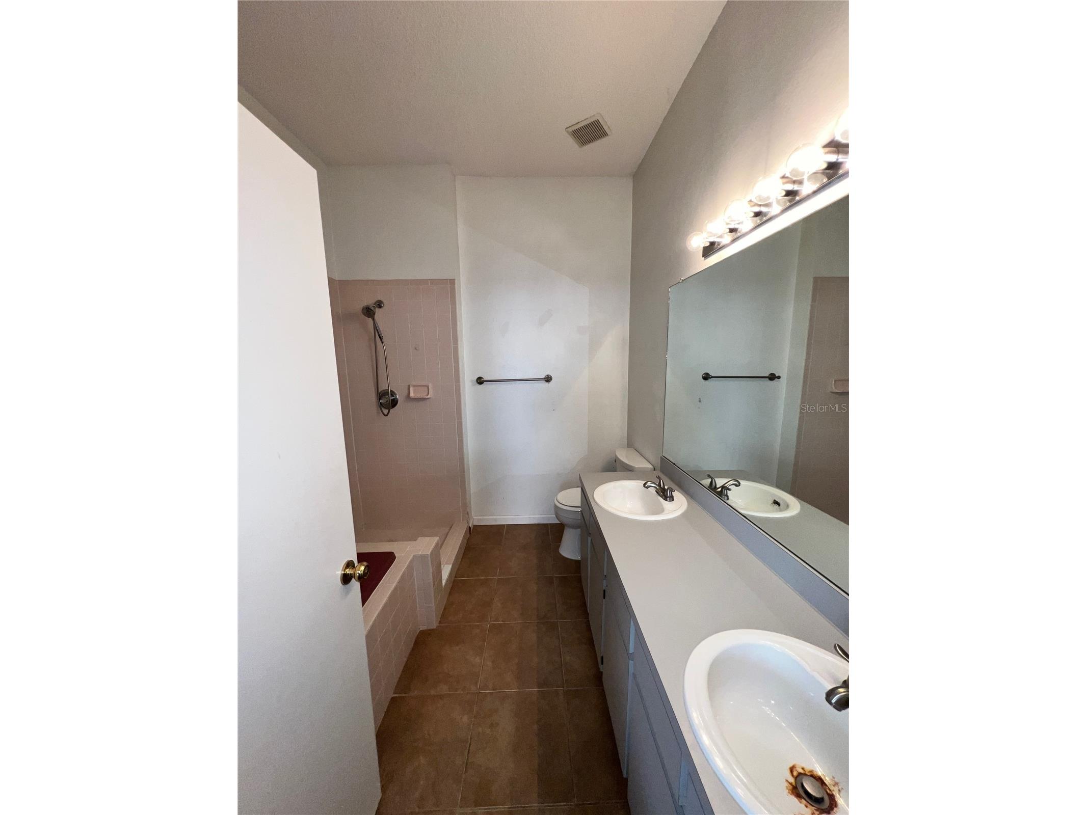 11418 Glenmont Drive Tampa FL 33635 TB8459844 image32