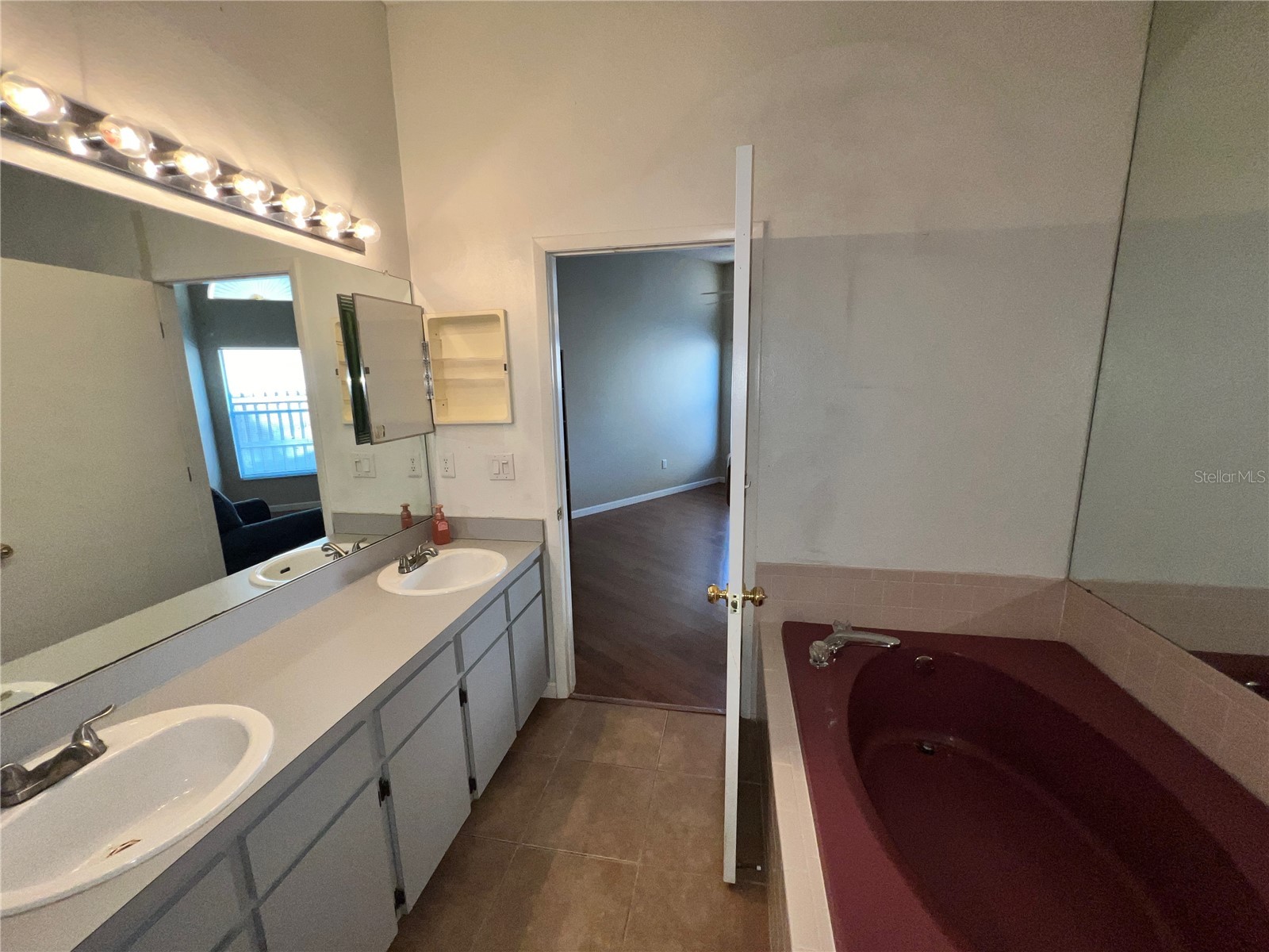 11418 Glenmont Drive Tampa FL 33635 TB8459844 image33