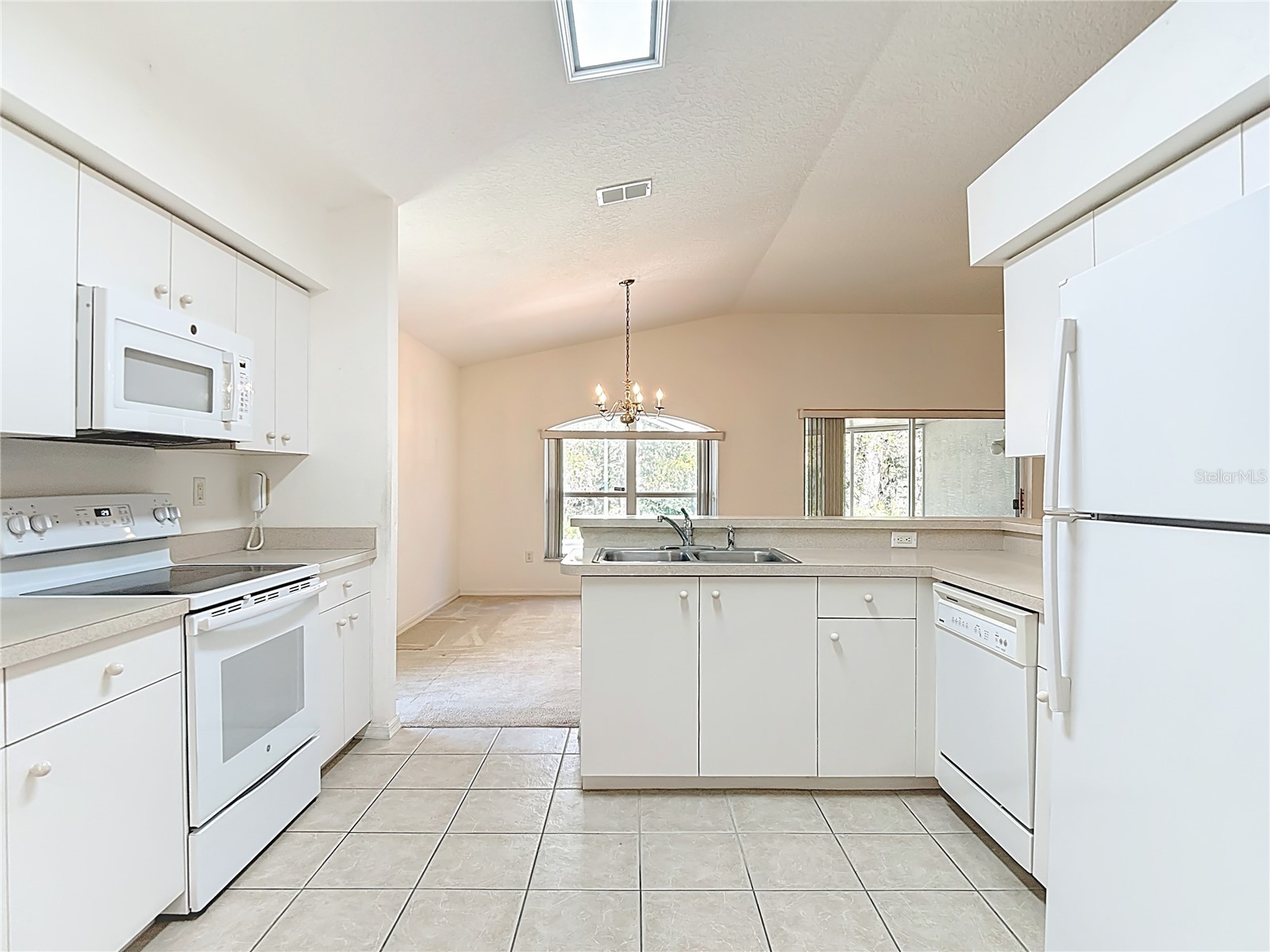 11419 Clear Oak Circle New Port Richey FL 34654 W7883156 image2