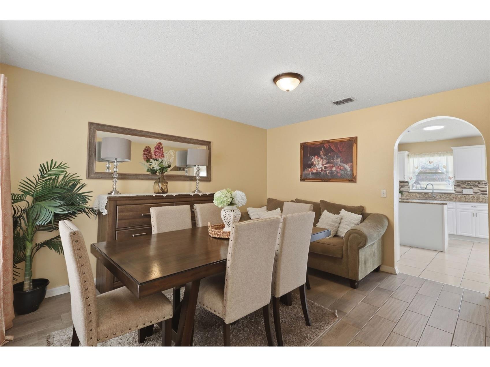 1142 Normandy Drive Kissimmee FL 34759 O6394701 image2