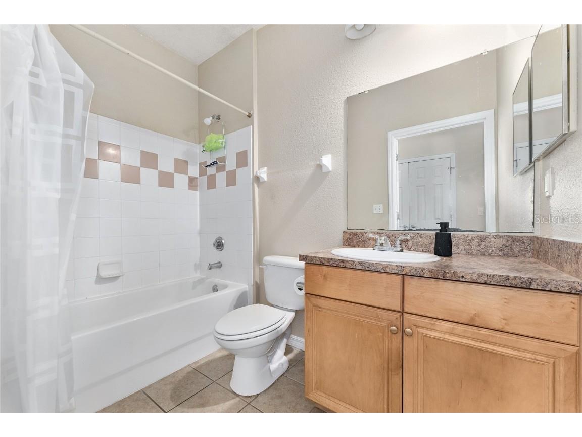 1142 SW 9th Road #103 Gainesville FL 32601 GC535186 image28