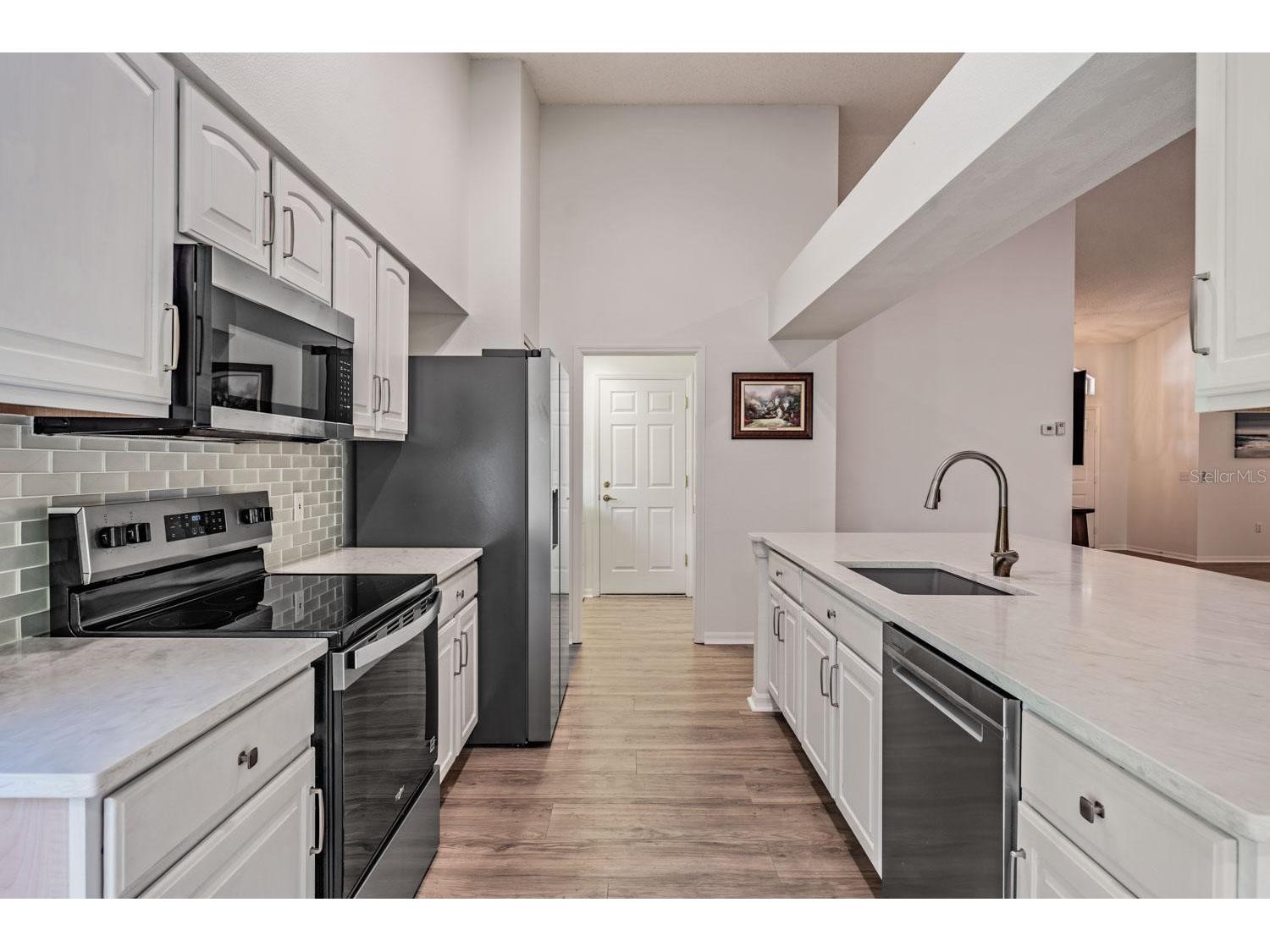 1142 Sweet Jasmine Drive Trinity FL 34655 W7885766 image4