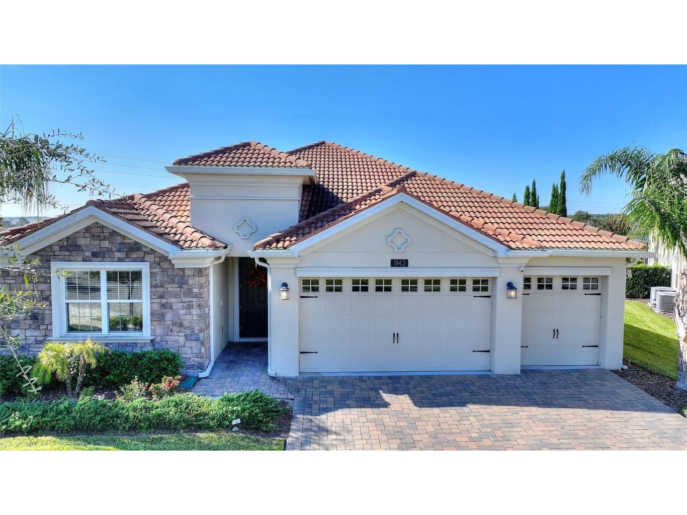 1142 Trappers Trail Loop Davenport FL 33896 S5138833 image1