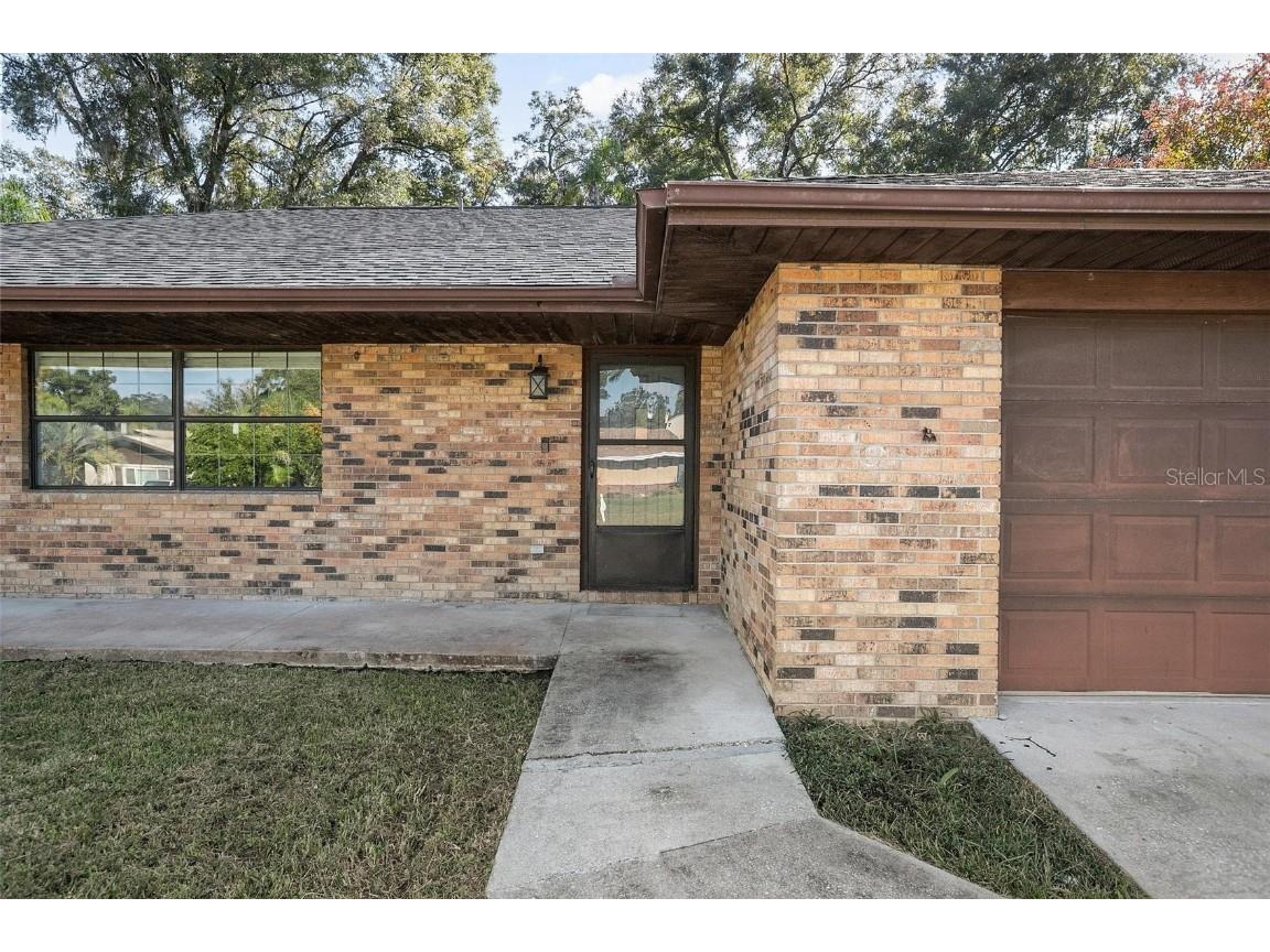 1142 Valley View Lane Deland FL 32720 V4945880 image2