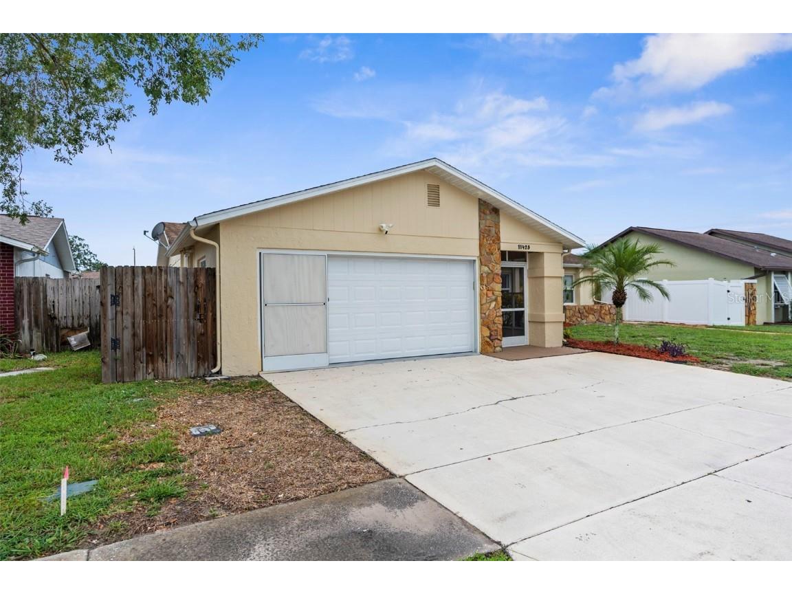 11422 Fox Run Port Richey FL 34668 W7881049 image2