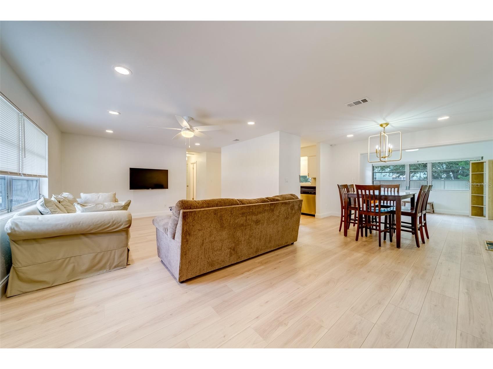 11424 79th Avenue Seminole FL 33772 TB8484639 image3