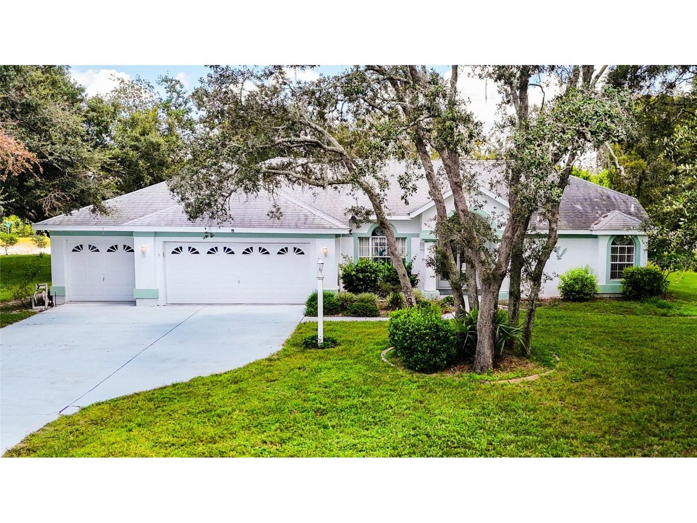 11427 Trumbull Drive Spring Hill FL 34609 W7867714 image1