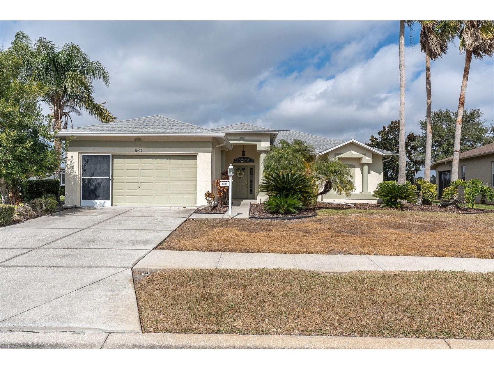 11429 Hidden Cove Ct. Trinity FL 34655 W7882764 image2
