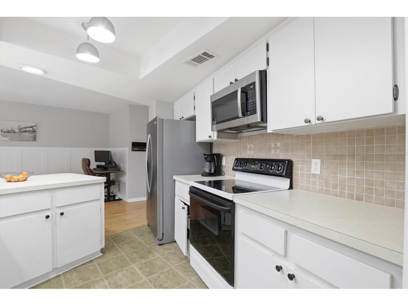 1143 Lancer Lane Tarpon Springs FL 34689 TB8490276 image8