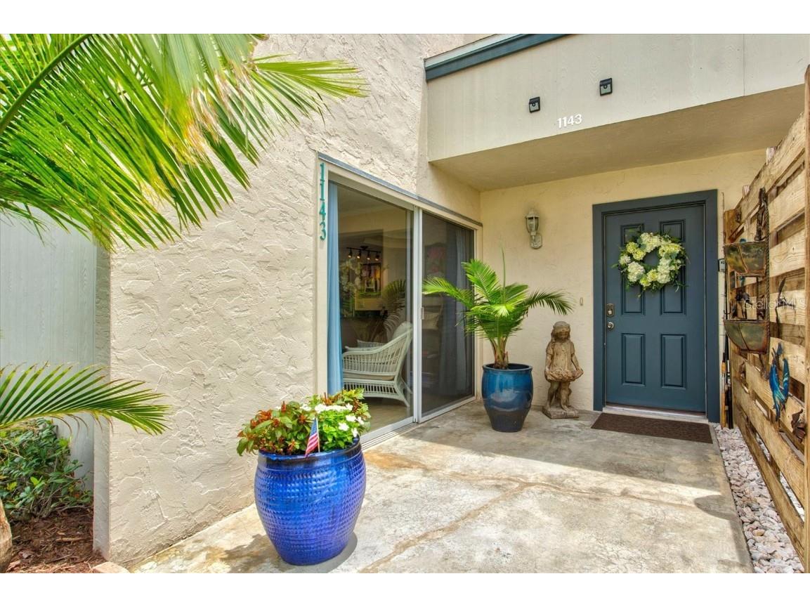 1143 Longfellow Road Sarasota FL 34243 A4659541 image2