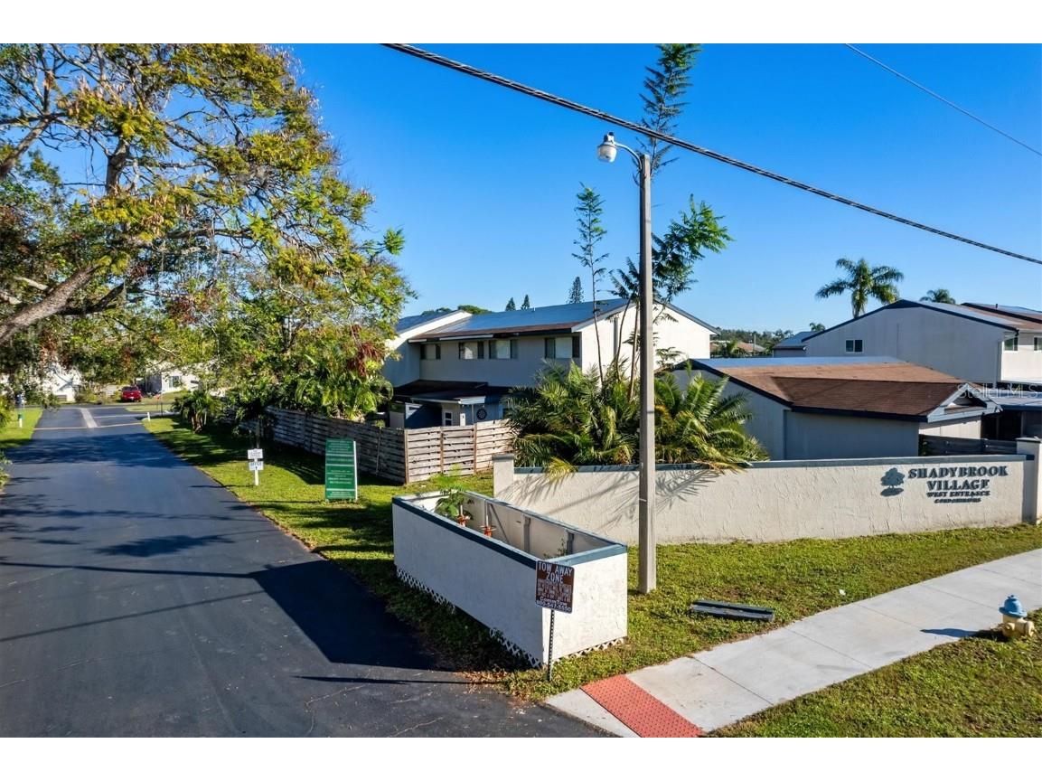 1143 Longfellow Road Sarasota FL 34243 A4659541 image50