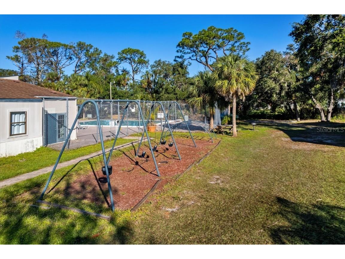 1143 Longfellow Road Sarasota FL 34243 A4659541 image54