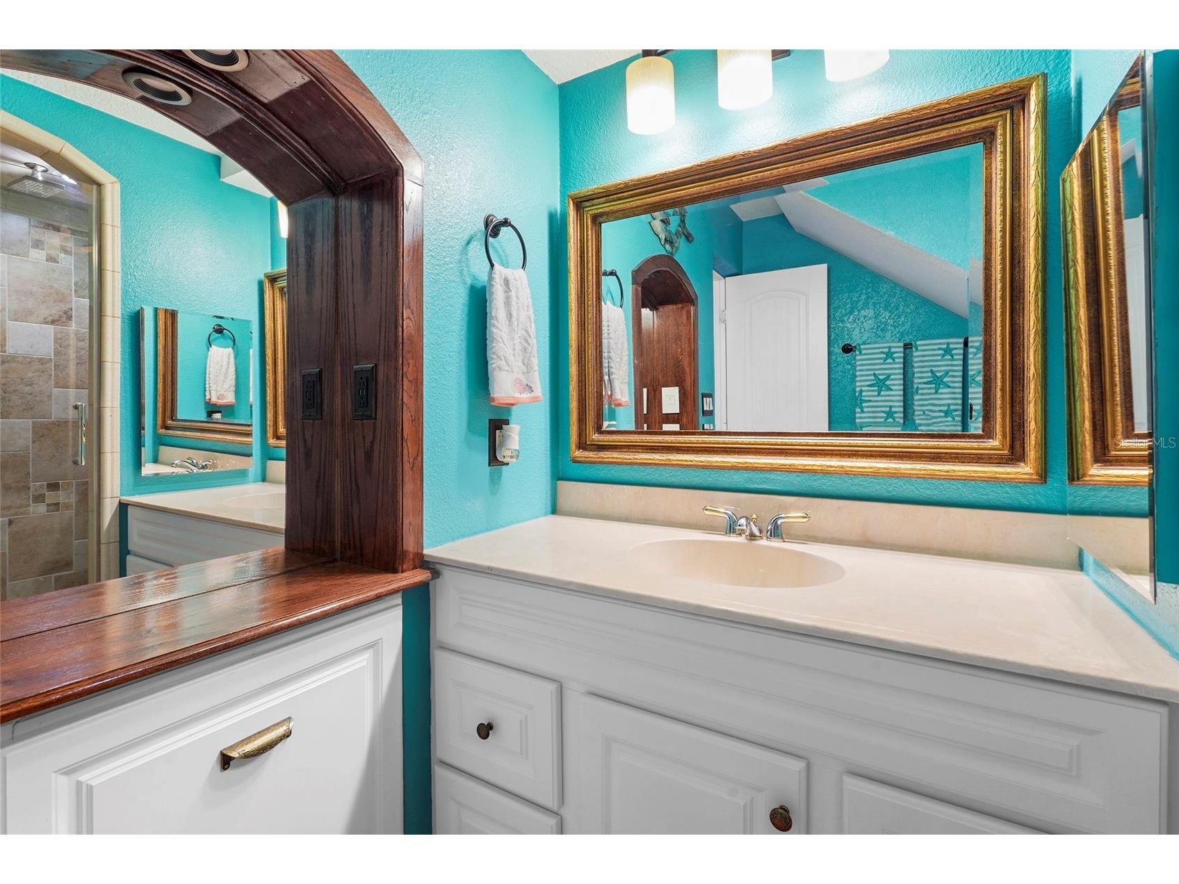 1143 Longfellow Road Sarasota FL 34243 A4678360 image29