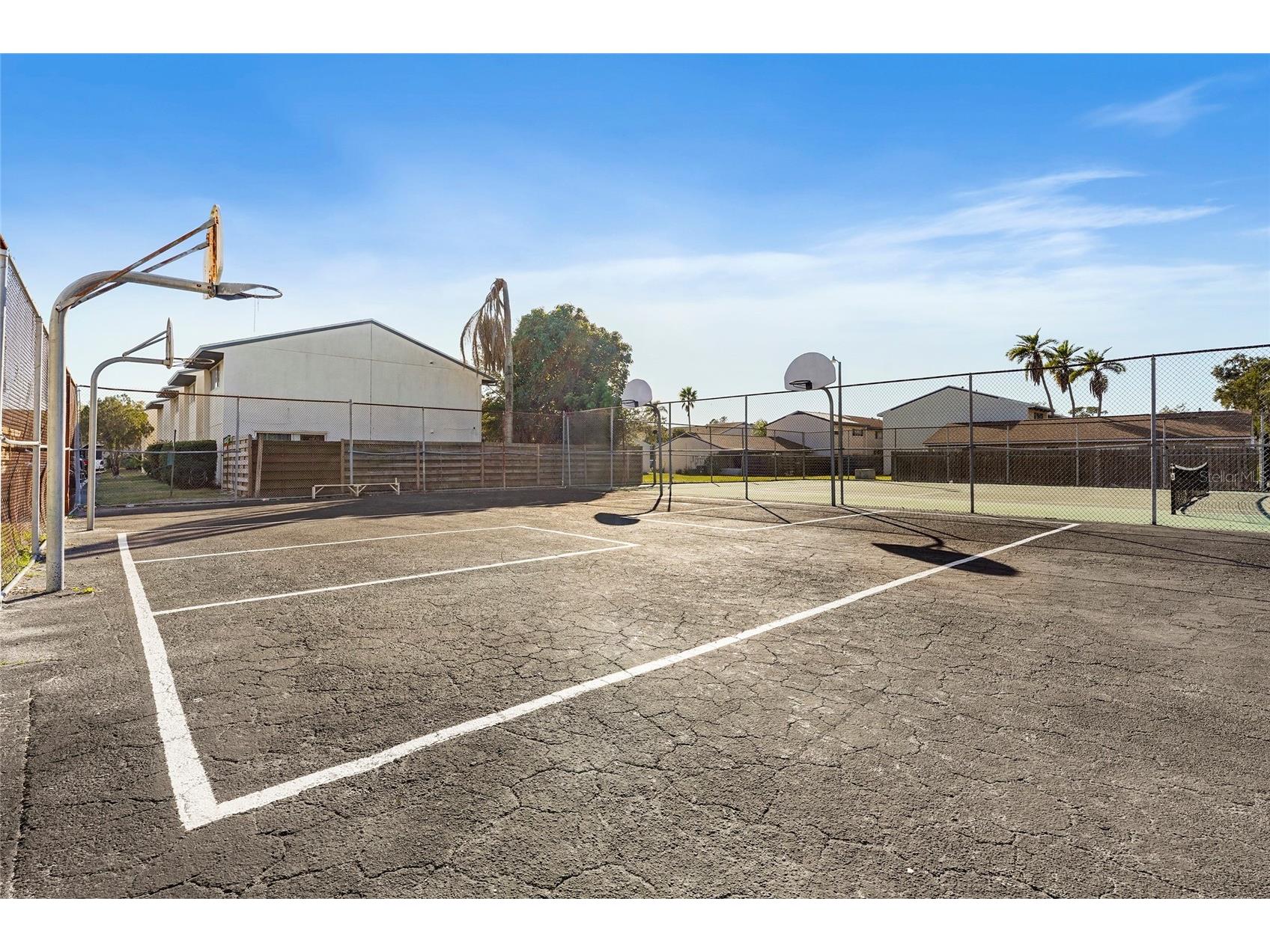 1143 Longfellow Road Sarasota FL 34243 A4678360 image51