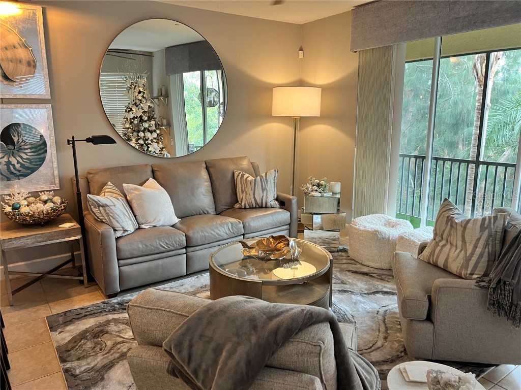 1143 Venetian Harbor Drive NE Saint Petersburg FL 33702 TB8438248 image11