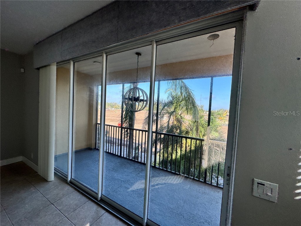 1143 Venetian Harbor Drive NE Saint Petersburg FL 33702 TB8438248 image12