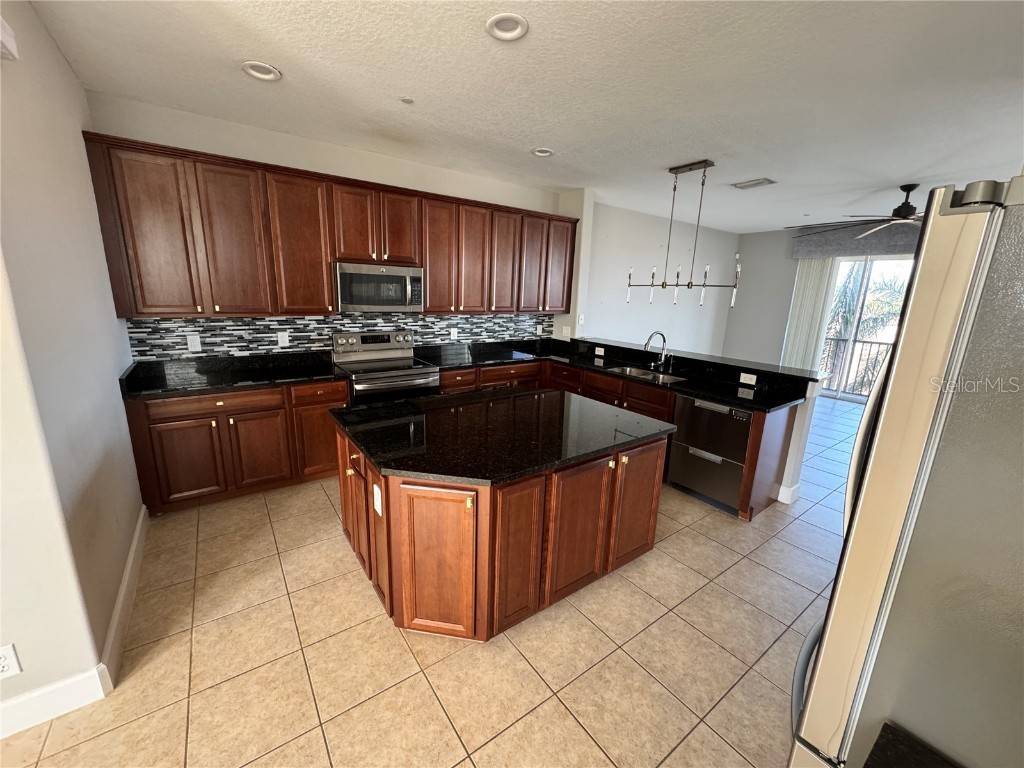 1143 Venetian Harbor Drive NE Saint Petersburg FL 33702 TB8438248 image19