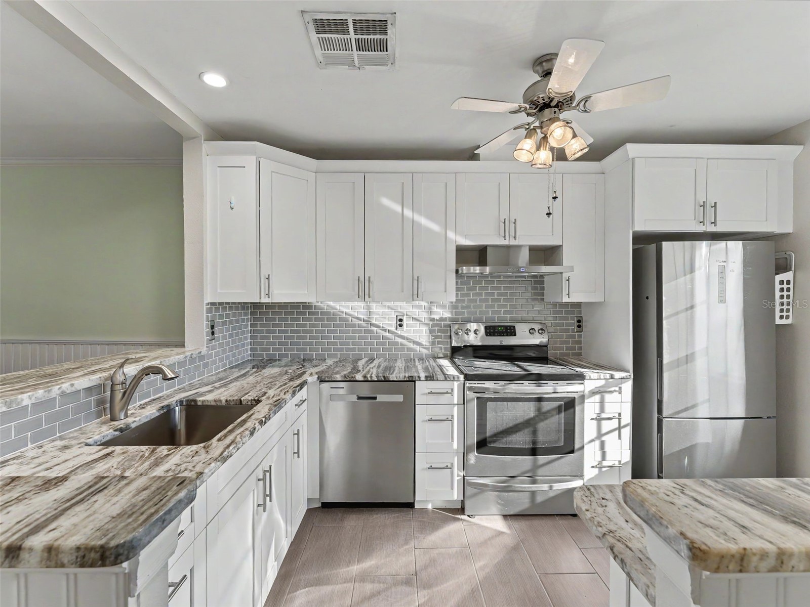 11430 Carriage Hill Drive #4 Port Richey FL 34668 W7885329 image4