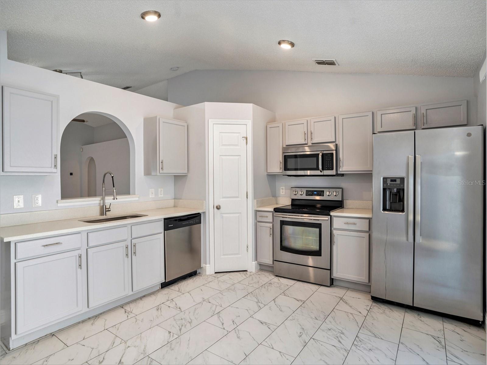 11433 Ivy Flower Loop Riverview FL 33578 TB8525891 image17