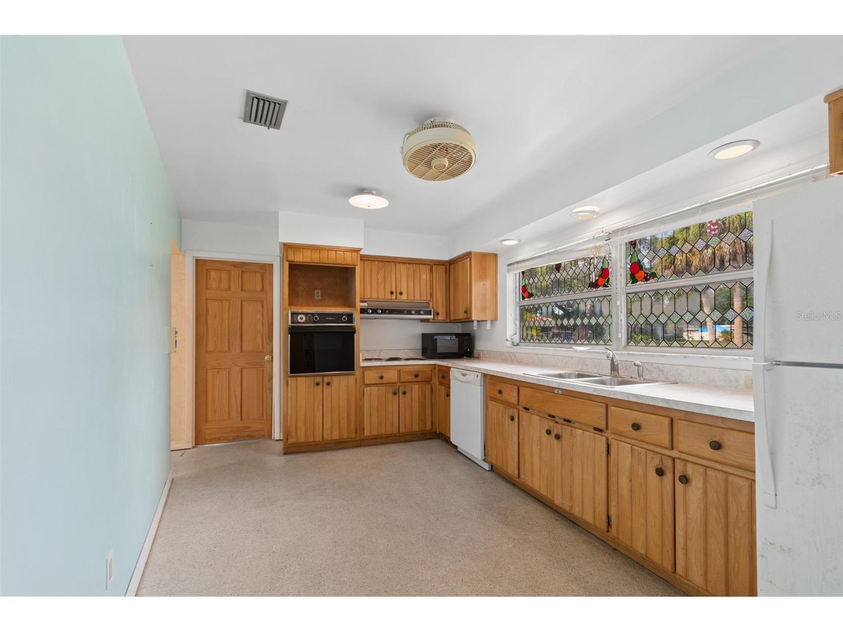 11435 Oval Drive E Largo FL 33774 TB8532708 image11
