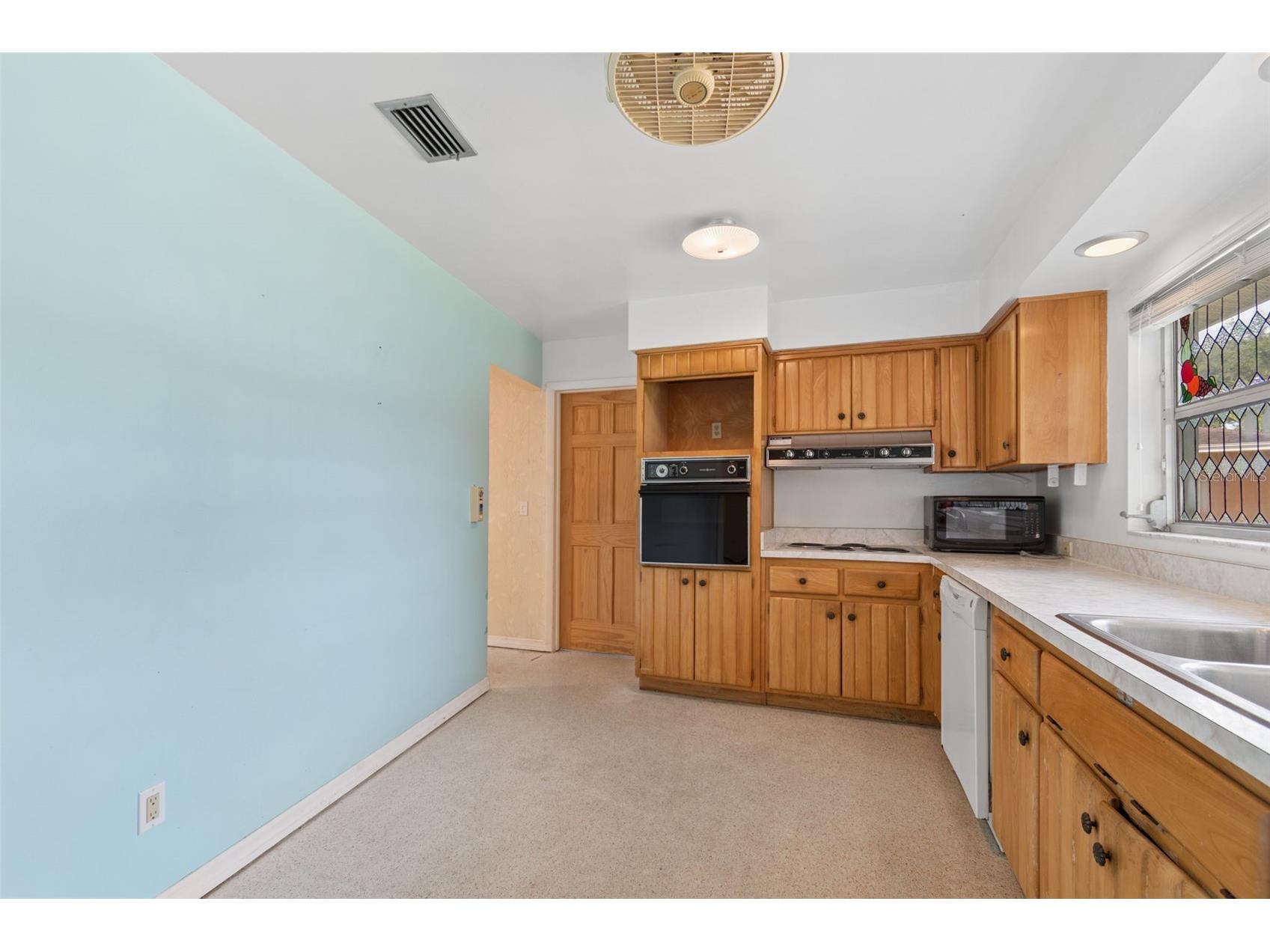 11435 Oval Drive E Largo FL 33774 TB8532708 image13
