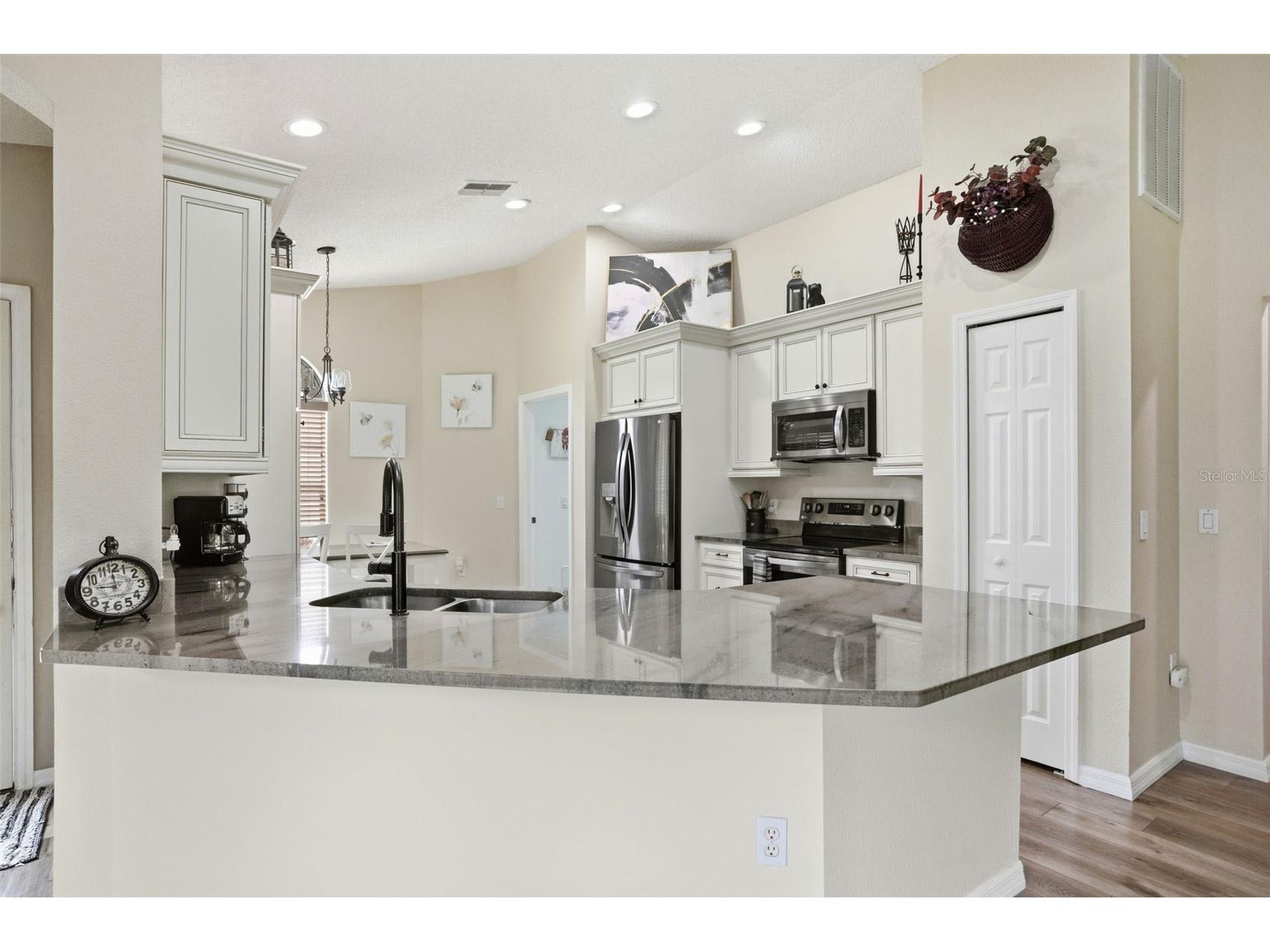 11437 Deercroft Court Spring Hill FL 34609 W7884835 image13