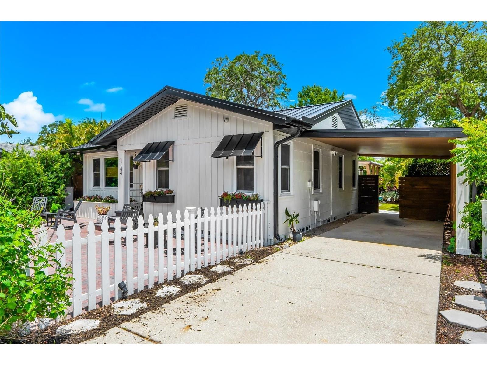 1144 Charles Street Clearwater FL 33755 - ST JOSEPH SOUND TB8513283 image2
