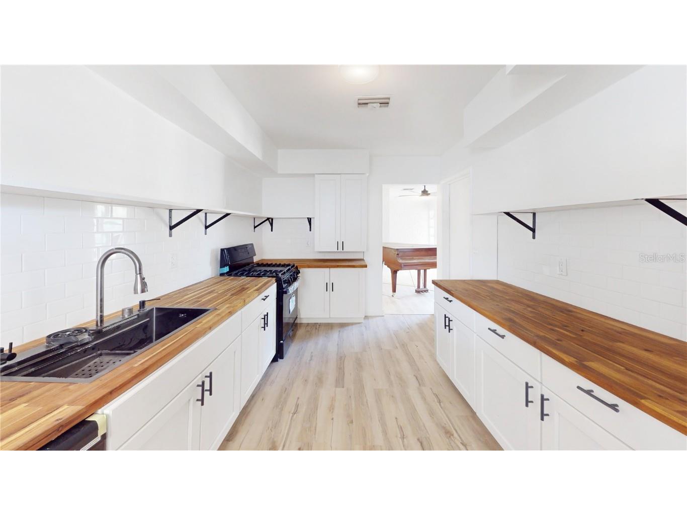 1144 Gerona Avenue Deltona FL 32725 O6363317 image7