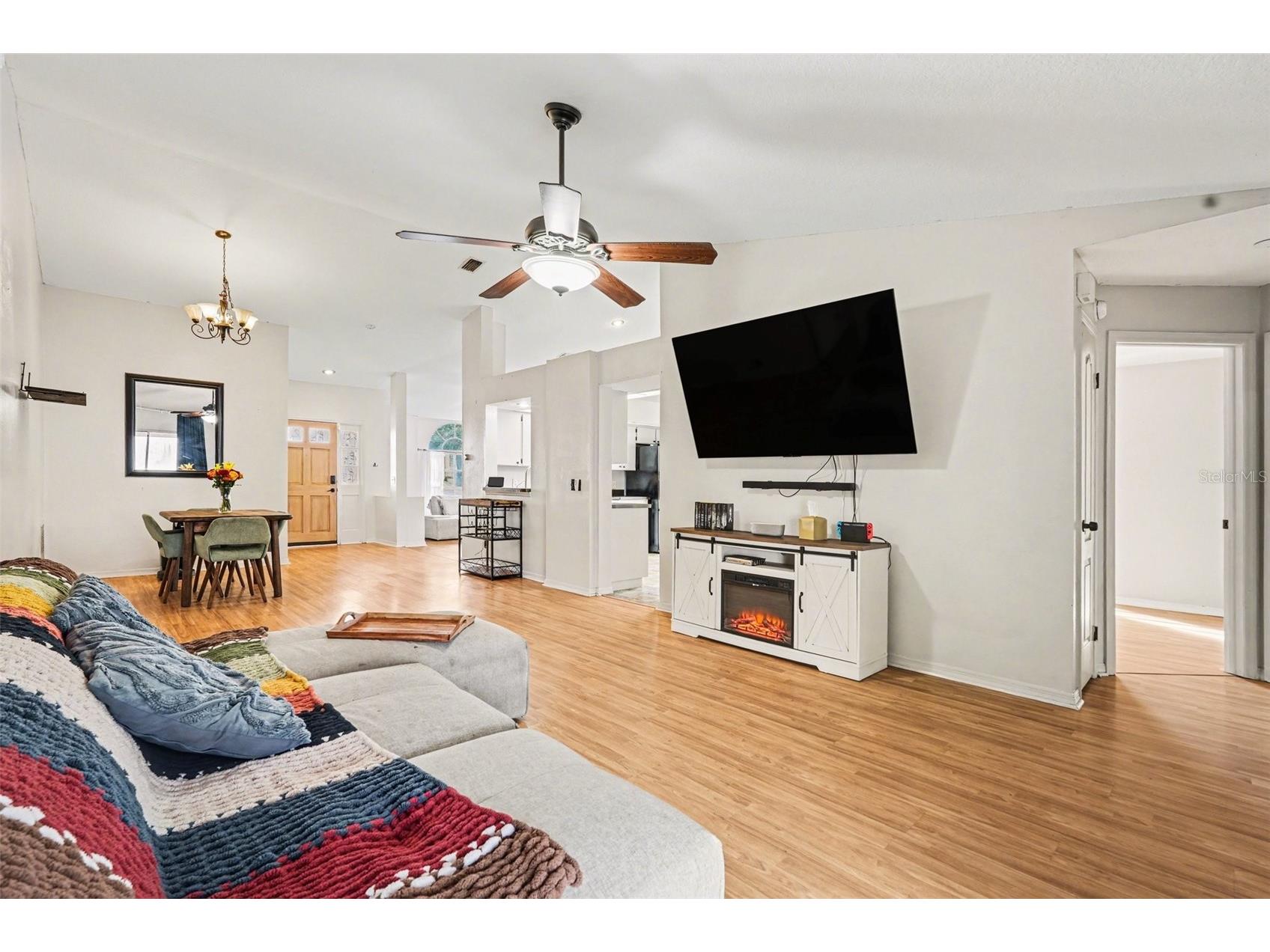 1144 Hardwood Drive Valrico FL 33596 TB8492016 image7