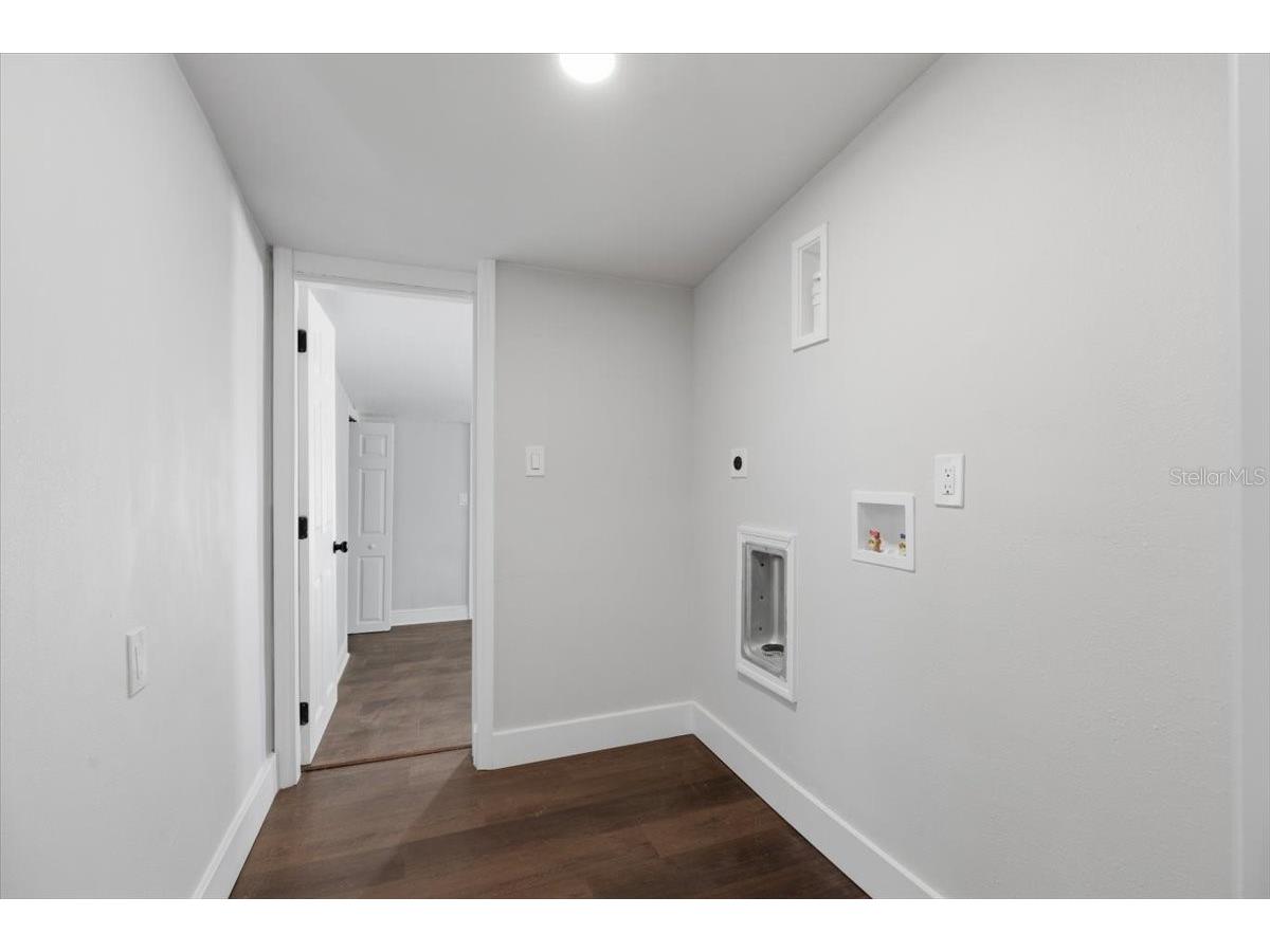 1144 New York Avenue Dunedin FL 34698 TB8485495 image25