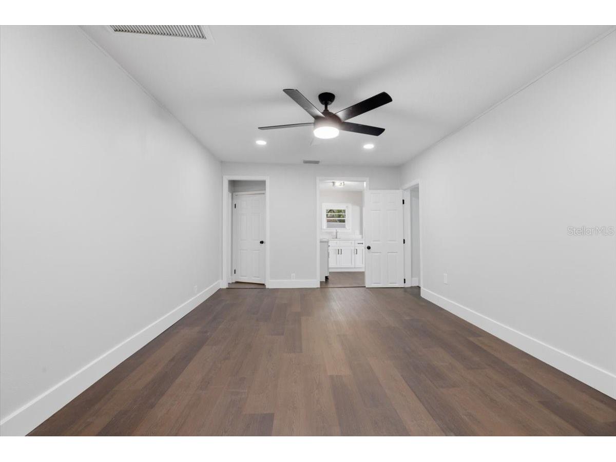 1144 New York Avenue Dunedin FL 34698 TB8485495 image9