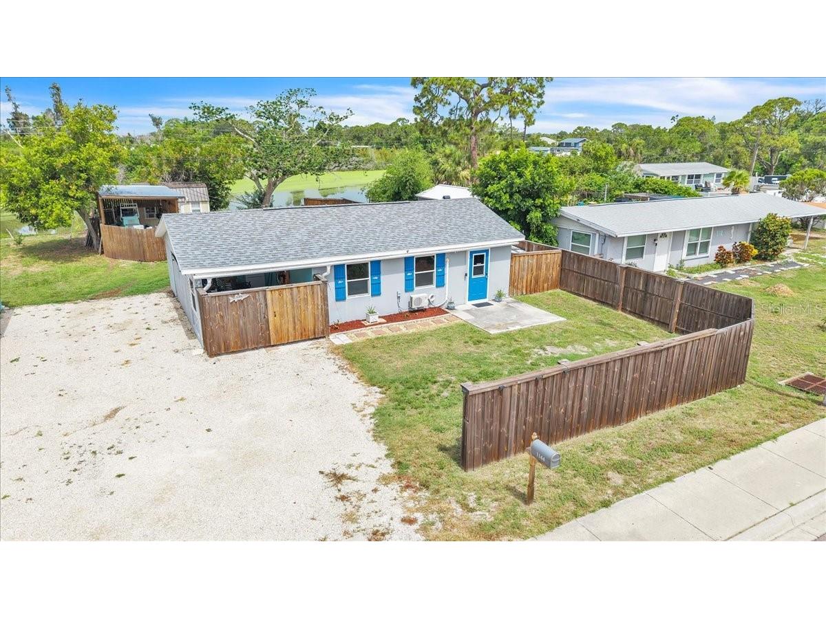 1144 Pine Street Englewood FL 34223 C7528330 image1