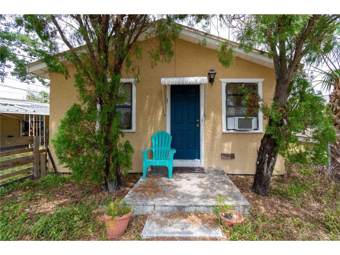 1144 and 1142 7th Street NW Largo FL 33770 TB8400301 image1
