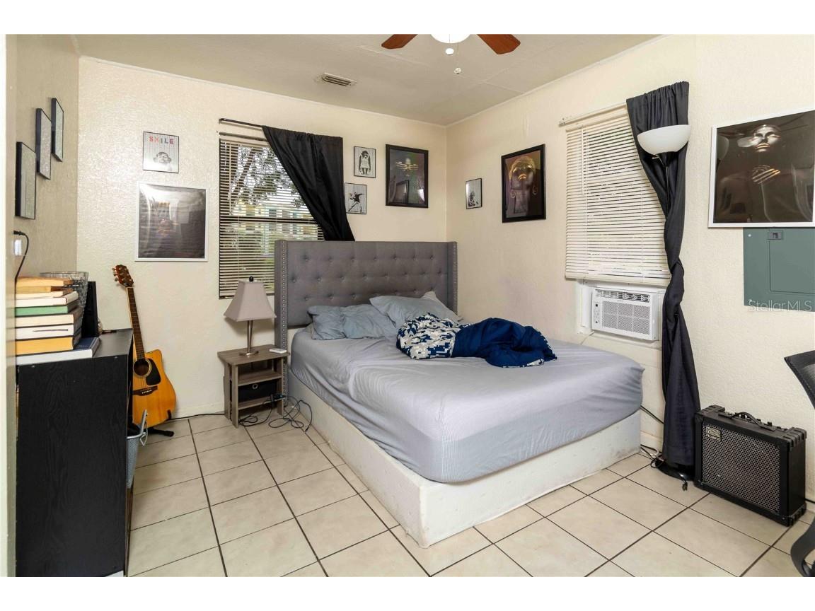 1144 and 1142 7th Street NW Largo FL 33770 TB8400301 image10