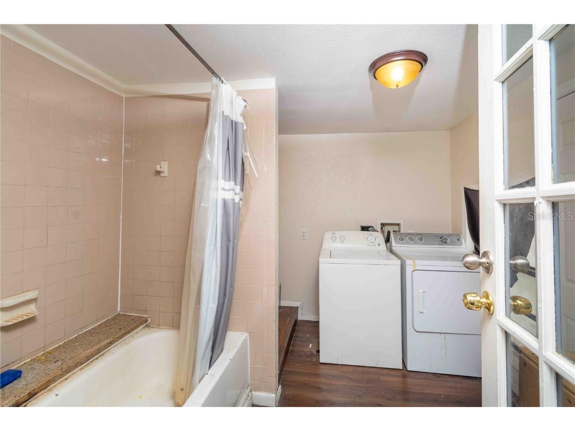 1144 and 1142 7th Street NW Largo FL 33770 TB8400301 image17